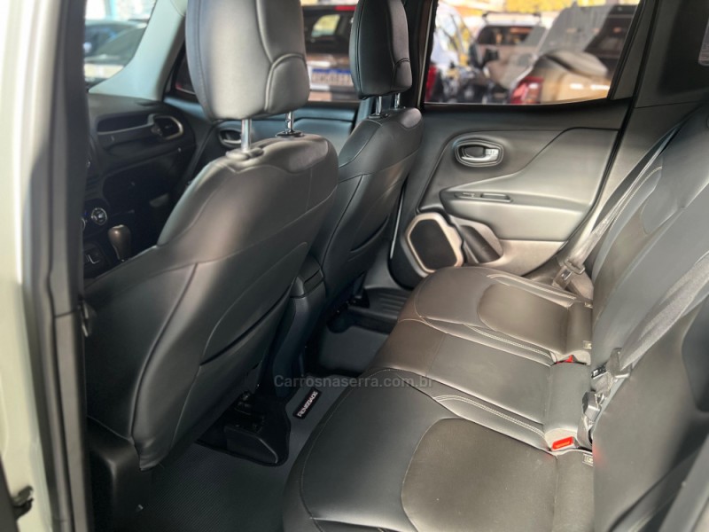 RENEGADE 1.8 16V FLEX LONGITUDE 4P AUTOMÁTICO - 2018 - CAXIAS DO SUL