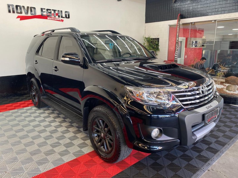 HILUX SW4 3.0 SRV 4X4 16V TURBO INTERCOOLER DIESEL 4P AUTOMÁTICO - 2014 - CAXIAS DO SUL