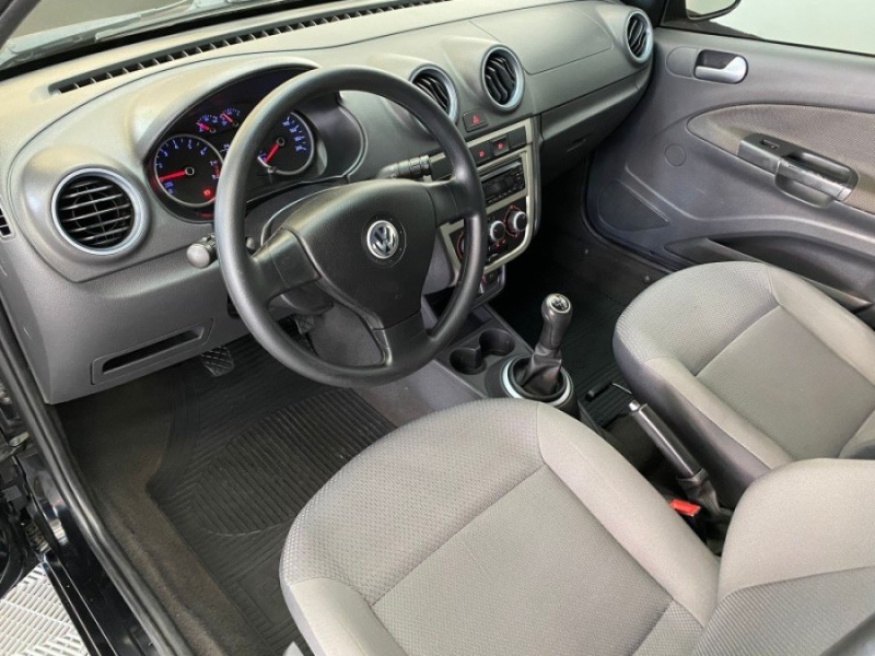 VOYAGE 1.0 MI 8V FLEX 4P MANUAL - 2011 - CAXIAS DO SUL