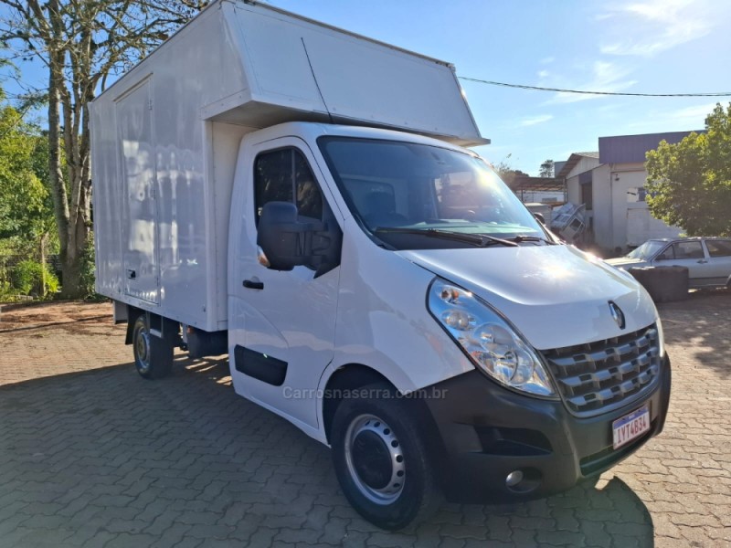 MASTER 2.3 DCI CHASSI CABINE L2H1 16V DIESEL 2P MANUAL - 2019 - PORTãO