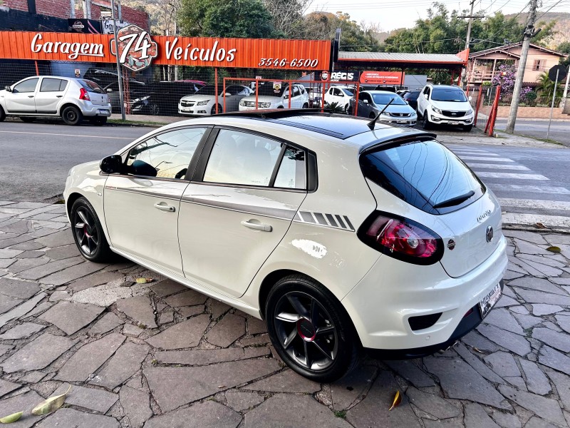 BRAVO 1.8 SPORTING 16V FLEX 4P AUTOMATIZADO - 2016 - TRêS COROAS
