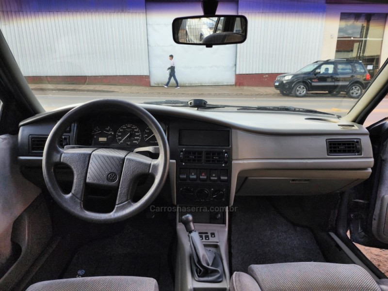 SANTANA 2.0 GLS 8V GASOLINA 4P MANUAL - 1993 - VACARIA