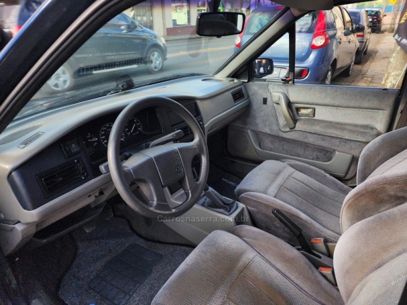 SANTANA 2.0 GLS 8V GASOLINA 4P MANUAL - 1993 - VACARIA