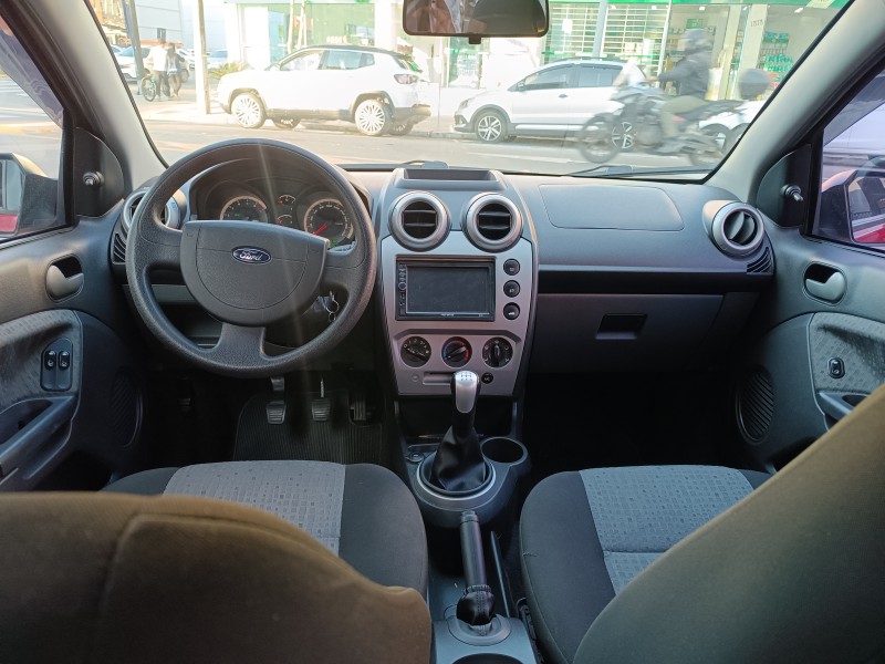 FIESTA 1.6 MPI CLASS SEDAN 8V FLEX 4P MANUAL - 2011 - FLORES DA CUNHA
