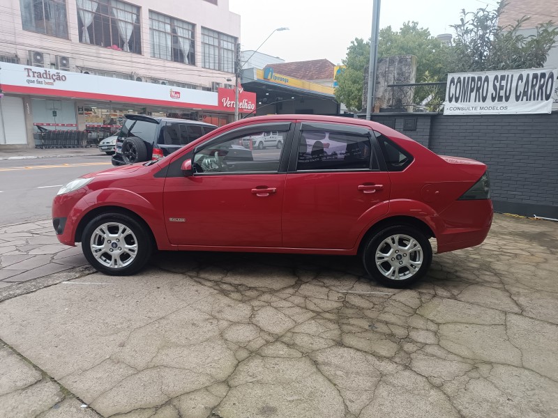 FIESTA 1.6 MPI CLASS SEDAN 8V FLEX 4P MANUAL - 2011 - FLORES DA CUNHA