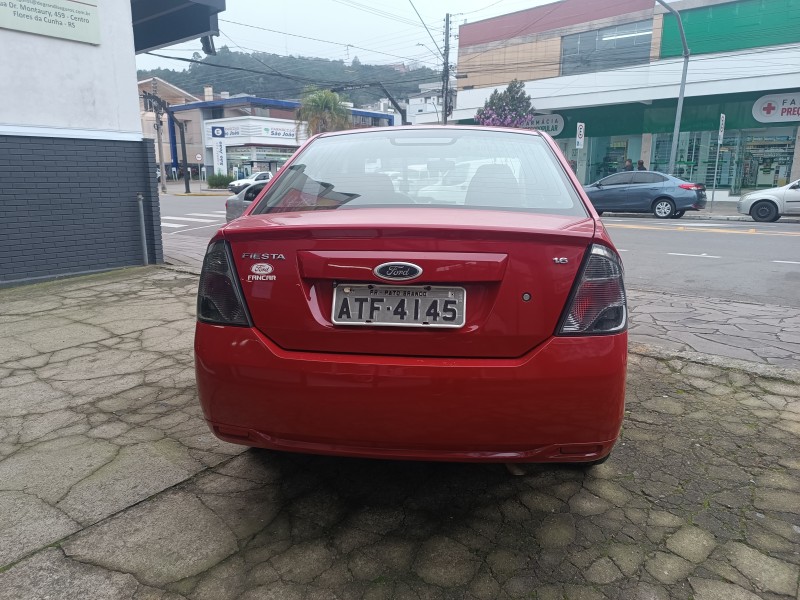 FIESTA 1.6 MPI CLASS SEDAN 8V FLEX 4P MANUAL - 2011 - FLORES DA CUNHA