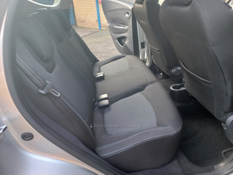 CAPTUR 1.6 LIFE 16V FLEX 4P AUTOMÁTICO - 2018 - CAXIAS DO SUL
