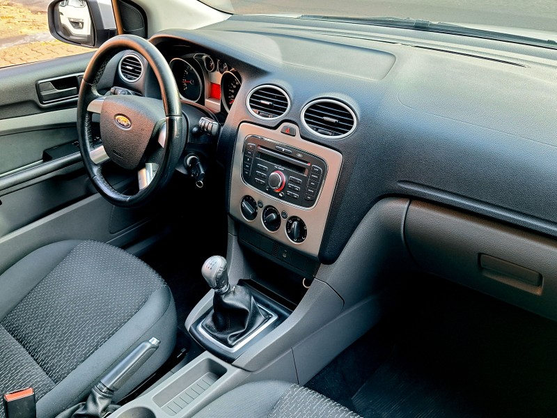 FOCUS 1.6 8V GASOLINA 4P MANUAL - 2012 - CAXIAS DO SUL