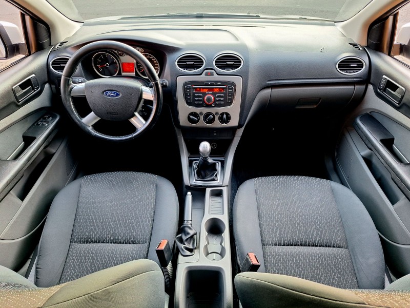 FOCUS 1.6 8V GASOLINA 4P MANUAL - 2012 - CAXIAS DO SUL