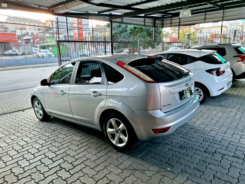 FOCUS 1.6 8V GASOLINA 4P MANUAL - 2012 - CAXIAS DO SUL