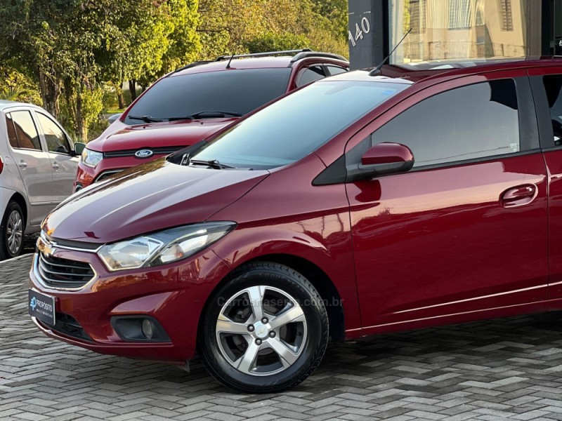 PRISMA 1.4 MPFI LTZ 8V FLEX 4P MANUAL - 2017 - ESTâNCIA VELHA