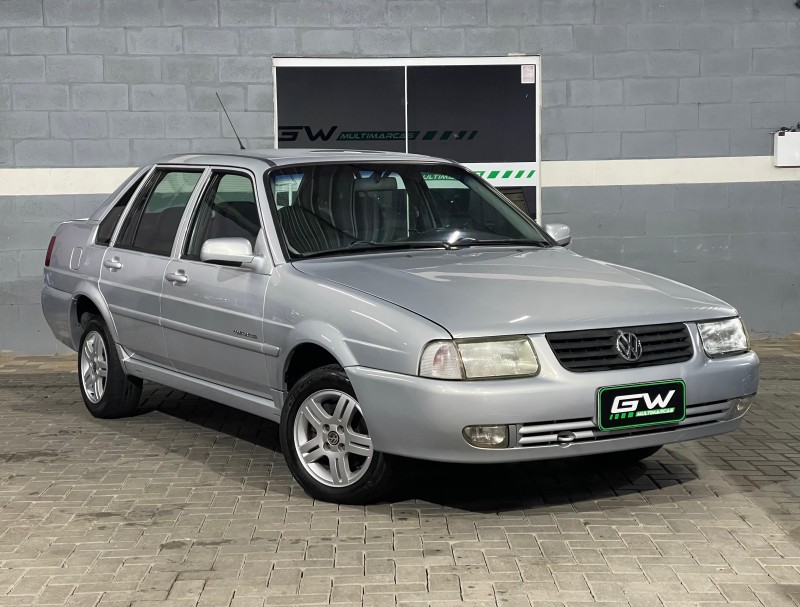 SANTANA 1.8 MI COMFORTLINE 8V GASOLINA 4P MANUAL - 2006 - CAXIAS DO SUL