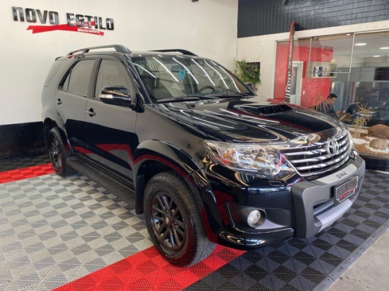 HILUX SW4 3.0 SRV 4X4 16V TURBO INTERCOOLER DIESEL 4P AUTOMÁTICO - 2014 - CAXIAS DO SUL