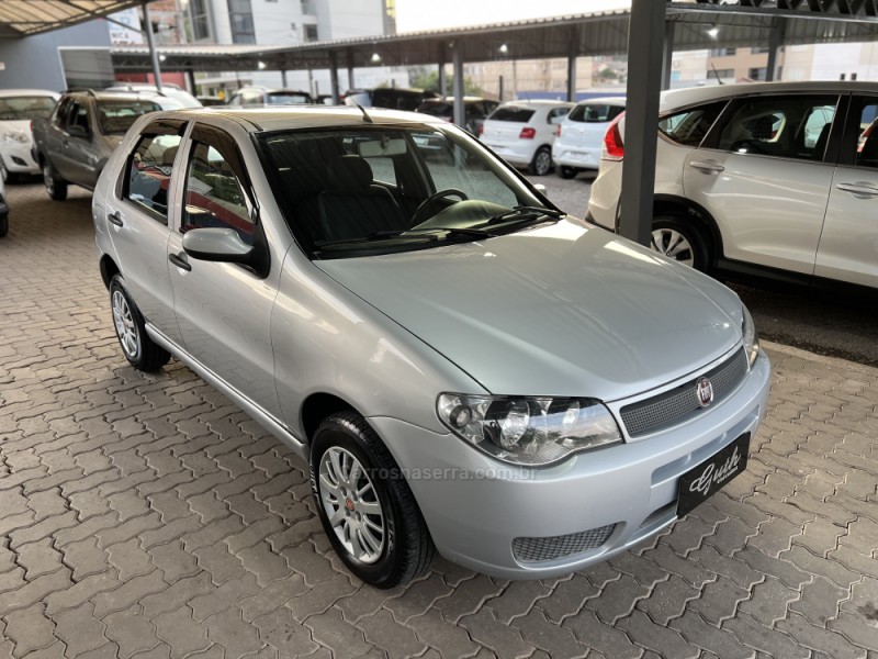 PALIO 1.0 MPI FIRE ECONOMY 8V FLEX 4P MANUAL - 2010 - BOM PRINCíPIO