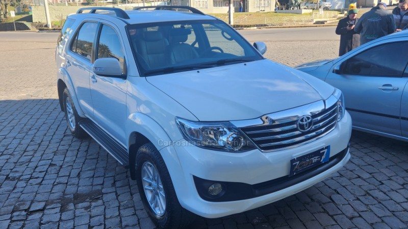 HILUX SW4 2.7 SR 4X2 16V FLEX 4P AUTOMÁTICO - 2013 - ANTôNIO PRADO