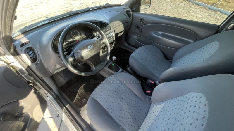 COURIER 1.6 L 8V FLEX MANUAL - 2012 - VILA FLORES