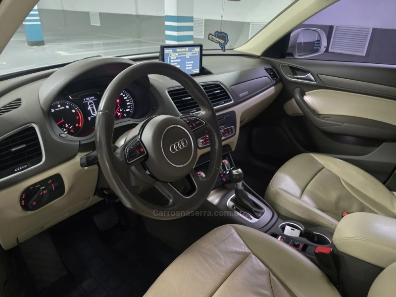 Q3 2.0 TFSI AMBIENTE QUATTRO 4P GASOLINA S TRONIC - 2015 - PORTO ALEGRE