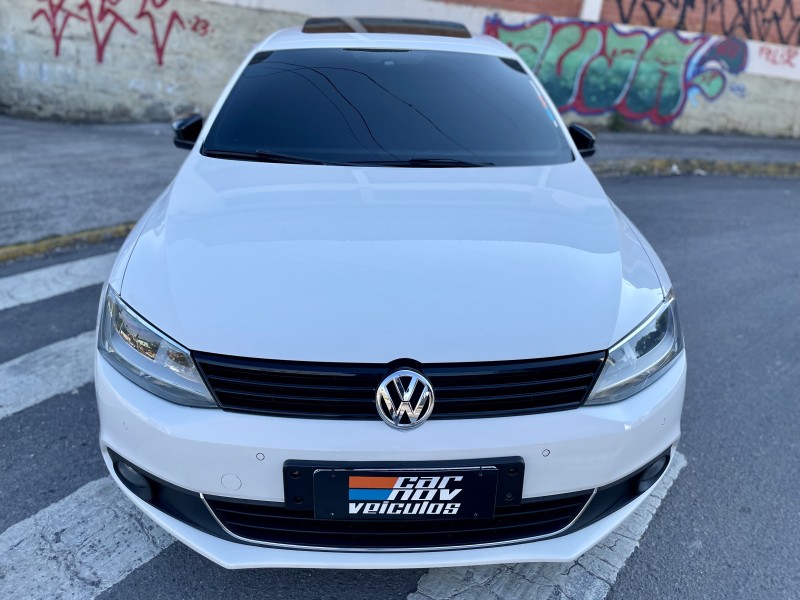 JETTA 2.0 TSI HIGHLINE 200CV GASOLINA 4P TIPTRONIC - 2012 - CAXIAS DO SUL