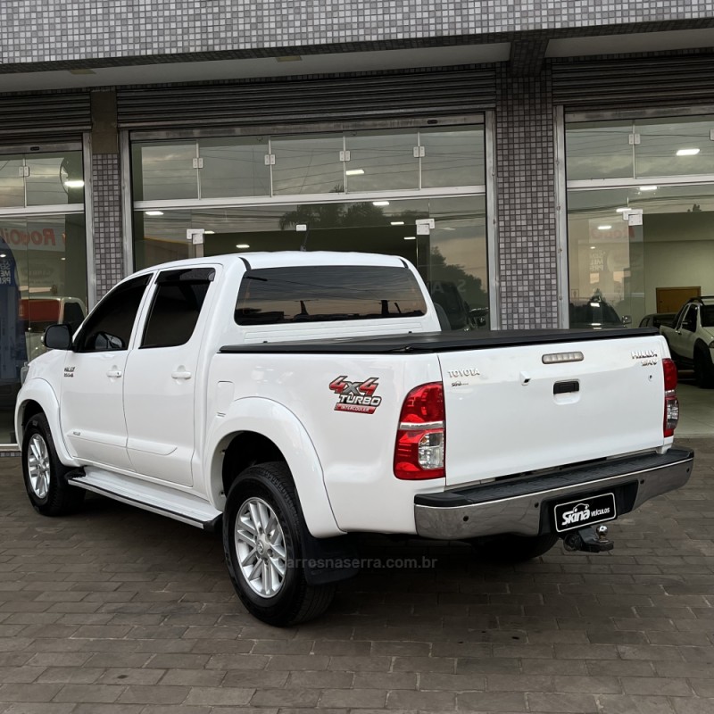 HILUX 3.0 SRV 4X4 CD 16V TURBO INTERCOOLER DIESEL 4P AUTOMÁTICO - 2015 - VACARIA