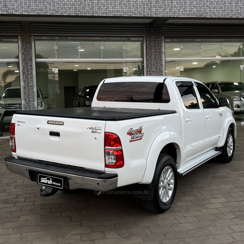 HILUX 3.0 SRV 4X4 CD 16V TURBO INTERCOOLER DIESEL 4P AUTOMÁTICO - 2015 - VACARIA