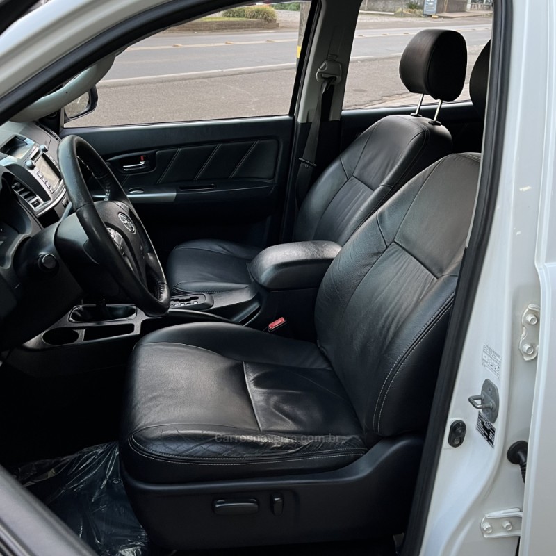 HILUX 3.0 SRV 4X4 CD 16V TURBO INTERCOOLER DIESEL 4P AUTOMÁTICO - 2015 - VACARIA