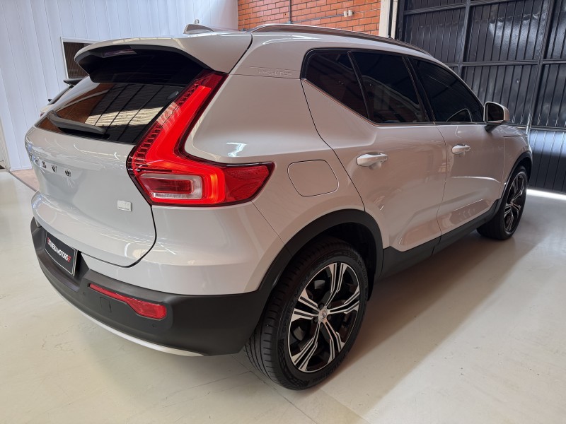 XC 40 1.5 T5 RECHARGE INSCRIPTION EXPRESSION HÍBRIDO 4P AUTOMÁTICO - 2021 - BENTO GONçALVES