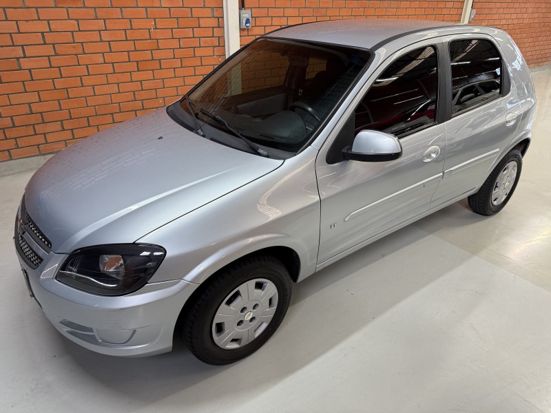 CELTA 1.0 MPFI LT 8V FLEX 4P MANUAL