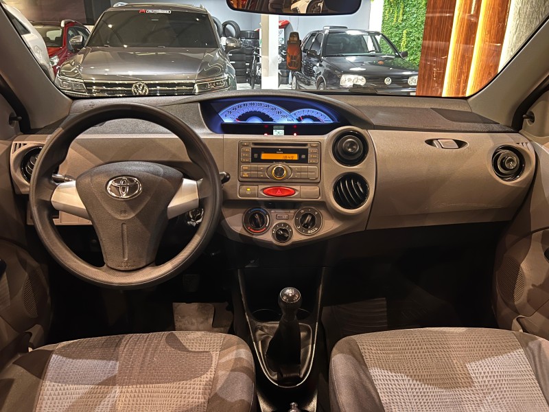 ETIOS 1.3 XS 16V FLEX 4P MANUAL - 2013 - NOVO HAMBURGO