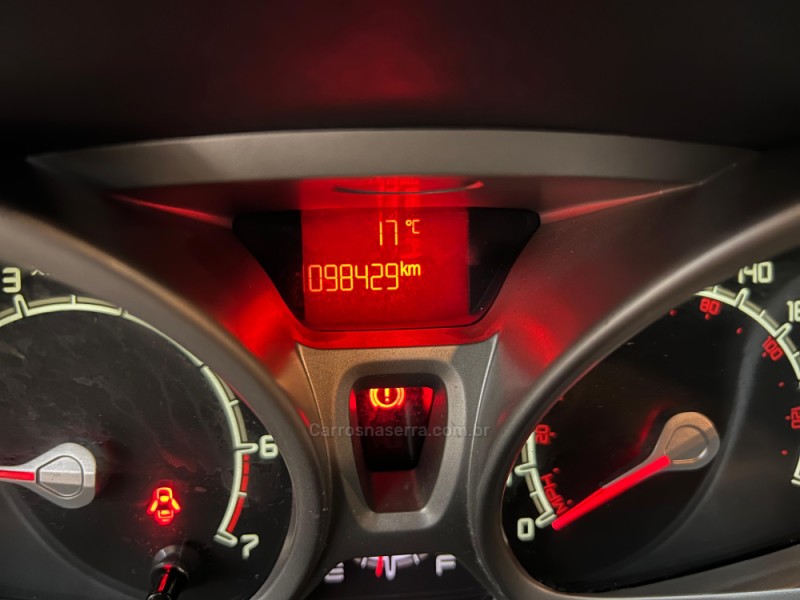 FIESTA 1.6 SE HATCH 16V FLEX 4P MANUAL - 2012 - CAXIAS DO SUL
