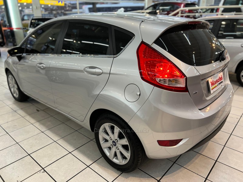 FIESTA 1.6 SE HATCH 16V FLEX 4P MANUAL - 2012 - CAXIAS DO SUL