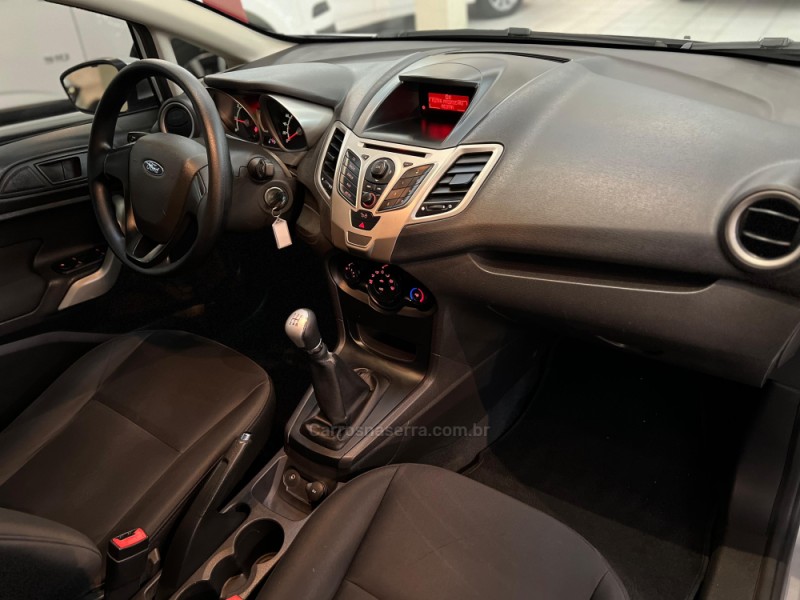 FIESTA 1.6 SE HATCH 16V FLEX 4P MANUAL - 2012 - CAXIAS DO SUL