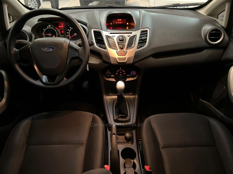 FIESTA 1.6 SE HATCH 16V FLEX 4P MANUAL - 2012 - CAXIAS DO SUL