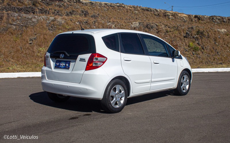 FIT 1.4 LXL 16V FLEX 4P MANUAL - 2009 - FARROUPILHA