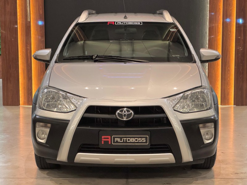 ETIOS CROSS 1.5 16V FLEX 4P MANUAL - 2014 - NOVO HAMBURGO