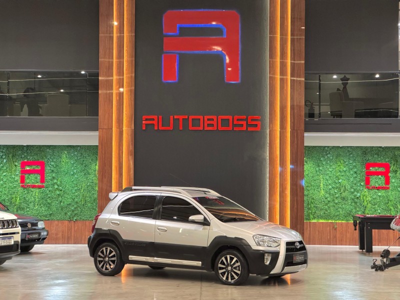 etios cross 1.5 16v flex 4p manual 2014 novo hamburgo