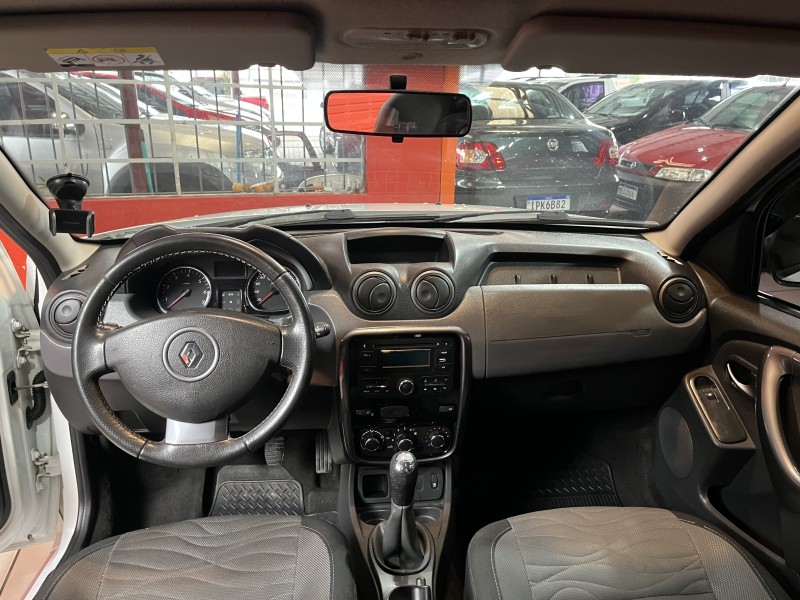 DUSTER 1.6 DYNAMIQUE 4X2 16V FLEX 4P MANUAL - 2014 - CAXIAS DO SUL
