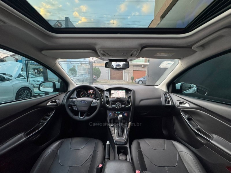 FOCUS 2.0 TITANIUM FASTBACK 16V FLEX 4P AUTOMÁTICO - 2016 - ESTâNCIA VELHA