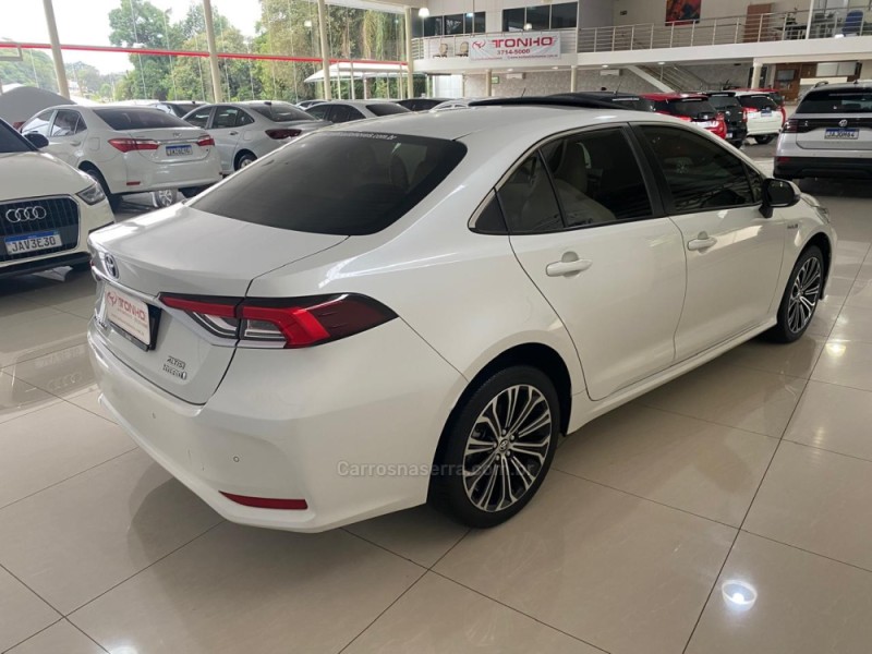 COROLLA 1.8 ALTIS PREMIUM 16V HÍBRIDO 4P AUTOMÁTICO - 2022 - LAJEADO