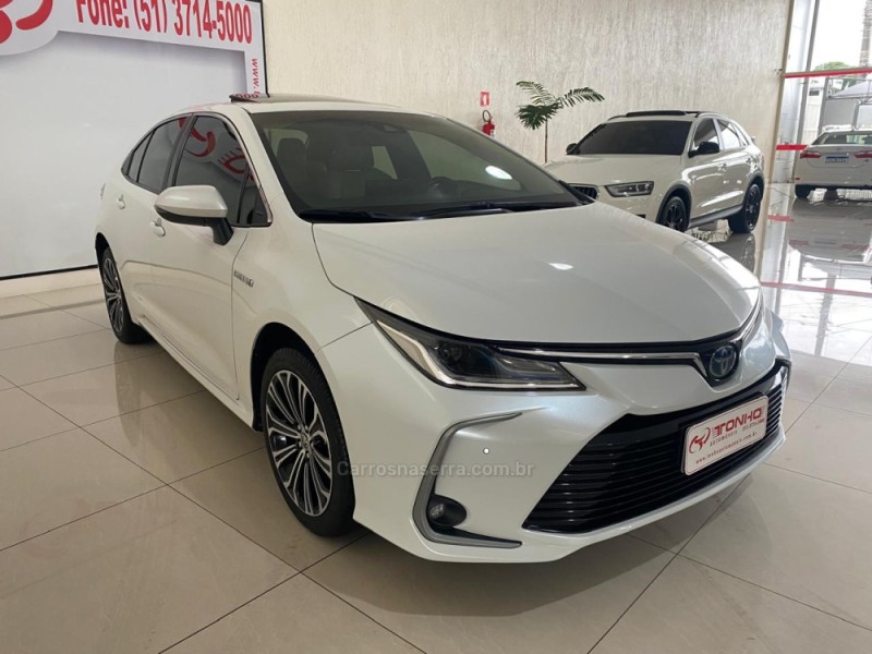 COROLLA 1.8 ALTIS PREMIUM 16V HÍBRIDO 4P AUTOMÁTICO - 2022 - LAJEADO