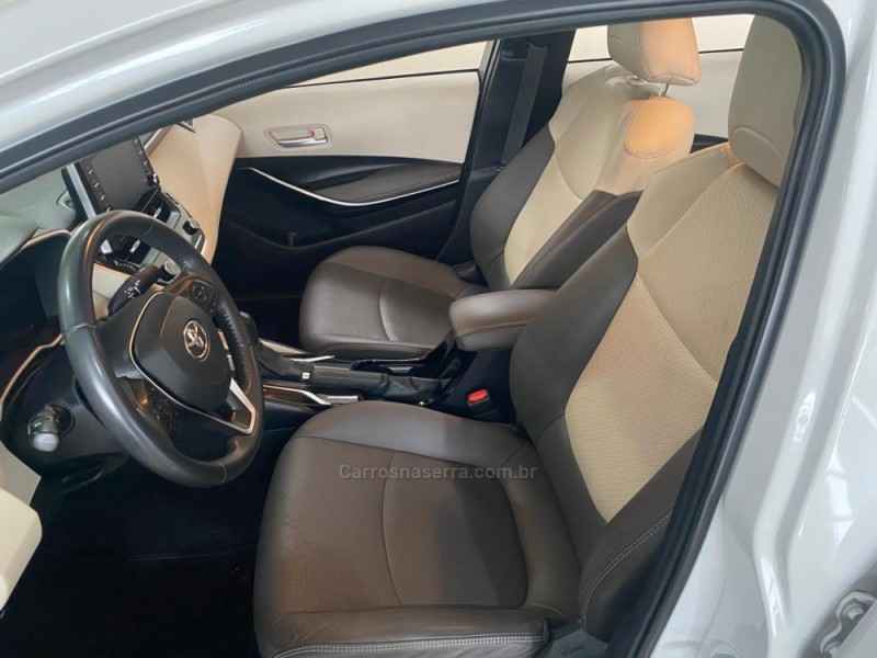 COROLLA 1.8 ALTIS PREMIUM 16V HÍBRIDO 4P AUTOMÁTICO - 2022 - LAJEADO