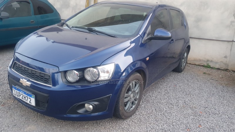 sonic 1.6 lt 16v flex 4p manual 2013 caxias do sul
