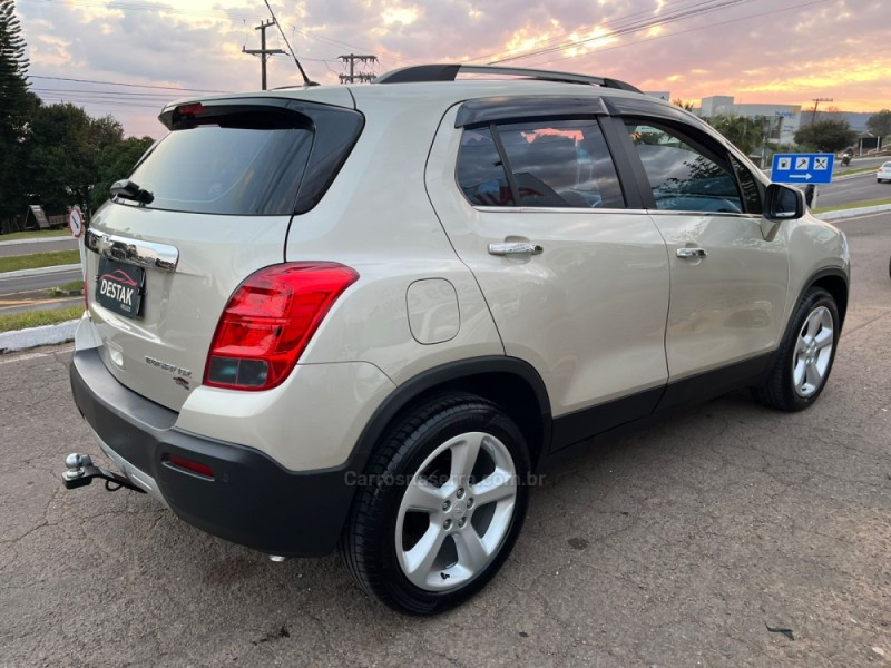 TRACKER 1.8 MPFI LTZ 4X2 16V FLEX 4P AUTOMÁTICO - 2015 - DOIS IRMãOS