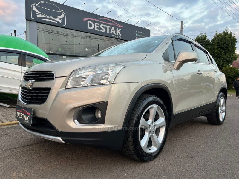 TRACKER 1.8 MPFI LTZ 4X2 16V FLEX 4P AUTOMÁTICO - 2015 - DOIS IRMãOS