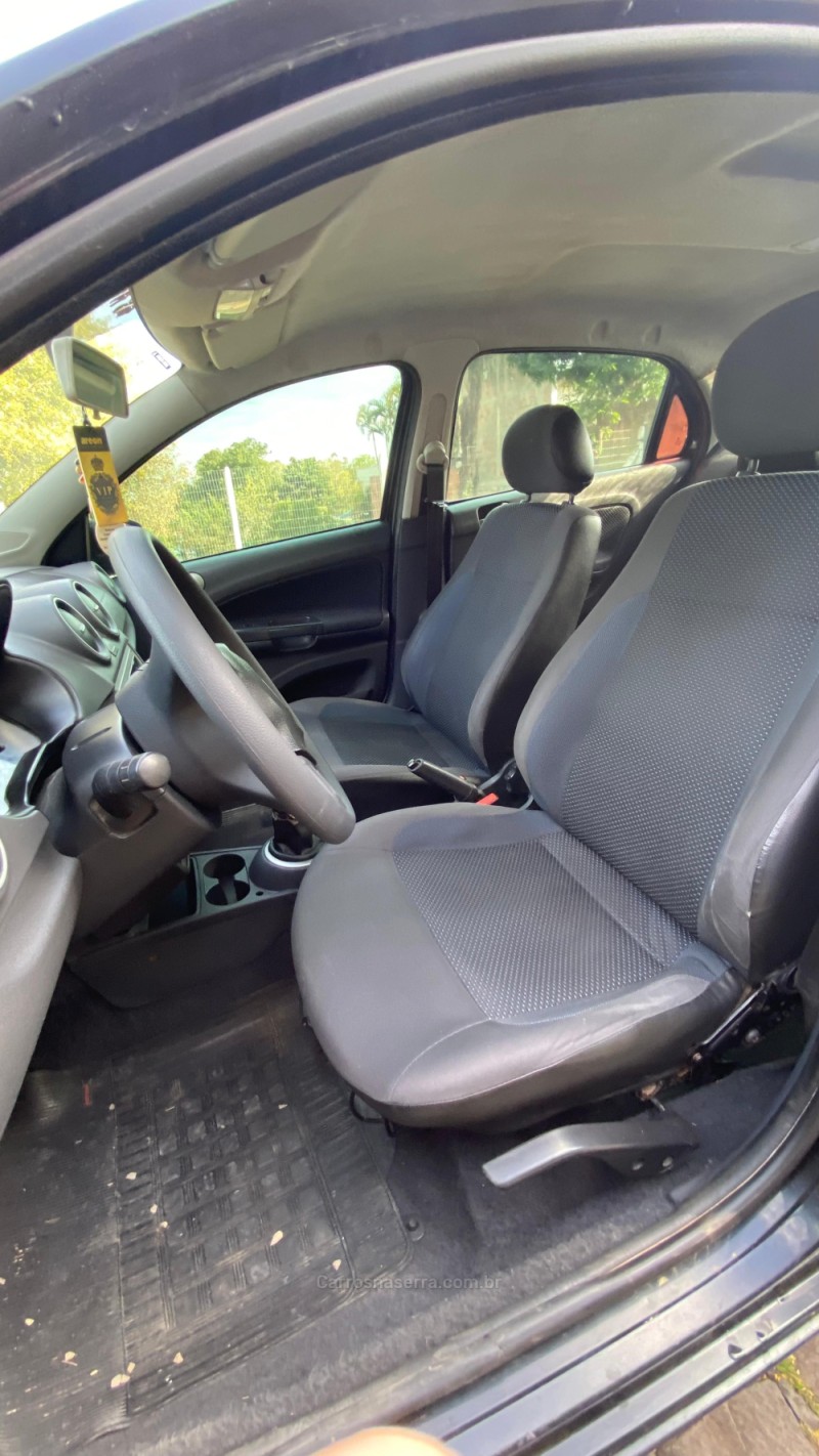 VOYAGE 1.0 MI CITY 8V FLEX 4P MANUAL - 2015 - IVOTI