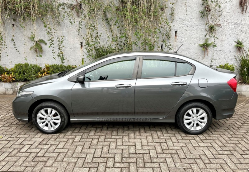 CITY 1.5 LX 16V FLEX 4P AUTOMÁTICO - 2013 - SAPIRANGA