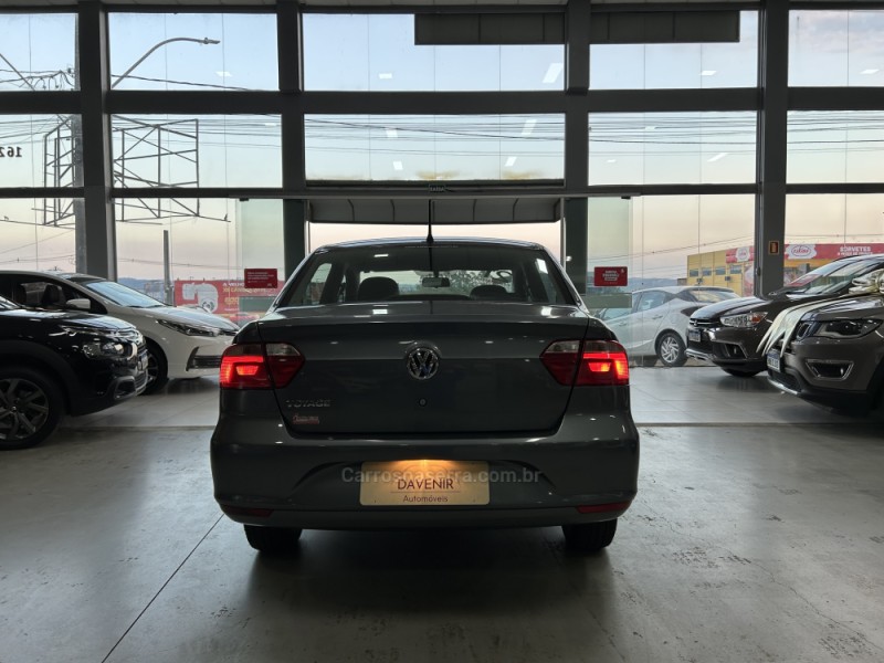 VOYAGE 1.0 12V MPI TOTALFLEX TRENDLINE 4P MANUAL - 2021 - TAQUARA