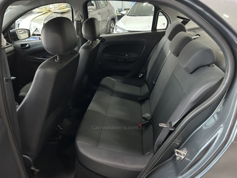 VOYAGE 1.0 12V MPI TOTALFLEX TRENDLINE 4P MANUAL - 2021 - TAQUARA