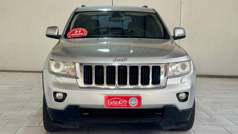 GRAND CHEROKEE 3.6 LAREDO 4X4 V6 24V GASOLINA 4P AUTOMÁTICO - 2011 - ESTâNCIA VELHA