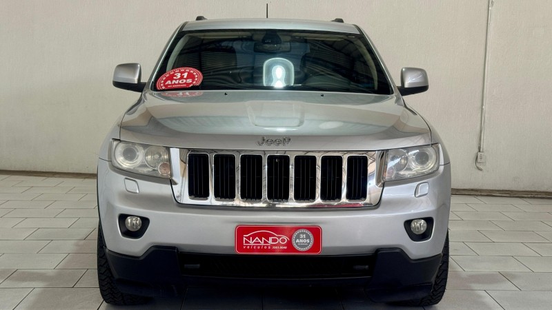 GRAND CHEROKEE 3.6 LAREDO 4X4 V6 24V GASOLINA 4P AUTOMÁTICO - 2011 - ESTâNCIA VELHA