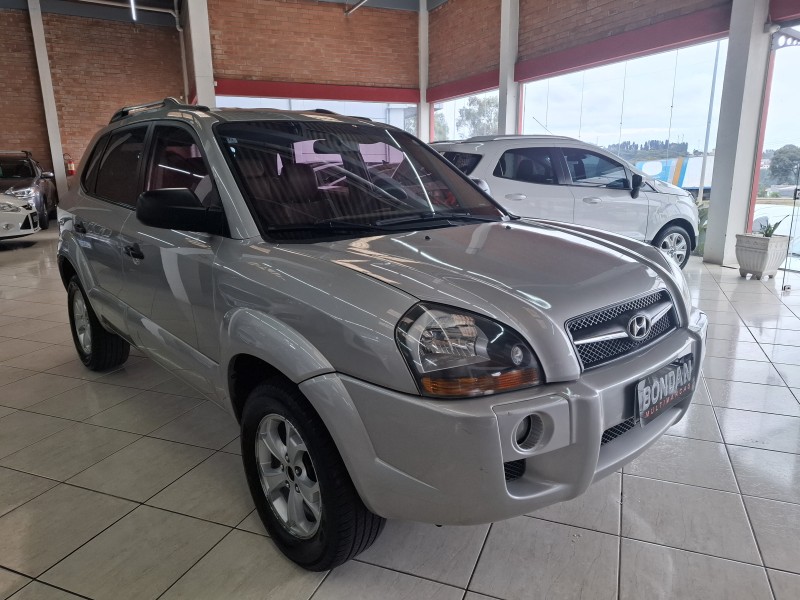TUCSON 2.0 GL 2WD 16V GASOLINA 4P MANUAL - 2010 - FARROUPILHA